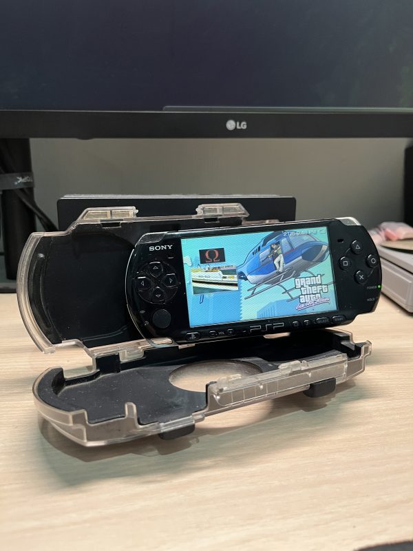 Sony PSP 3000 Desbloqueada 32GB [Reacondicionada]