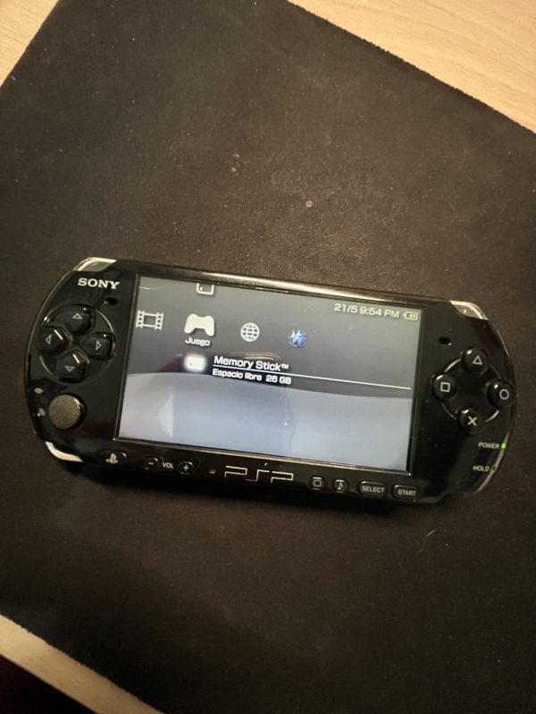Sony PSP 3000 Desbloqueada 32GB [Reacondicionada]